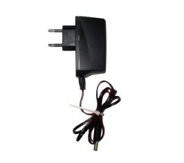 Универсальное зарядное устройство